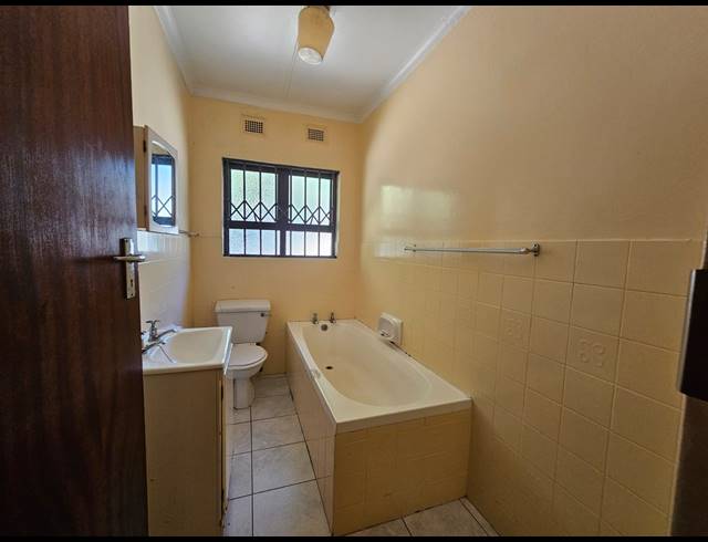 3 BEDROOM HOUSE RENTED IN SHULTON PARK